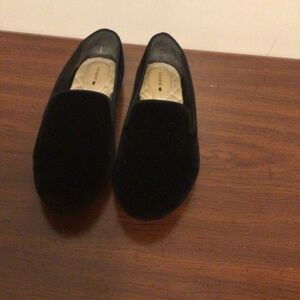 Ballet slip on velvet shoe with cushioned foot bed Birdies SZ 7.5
